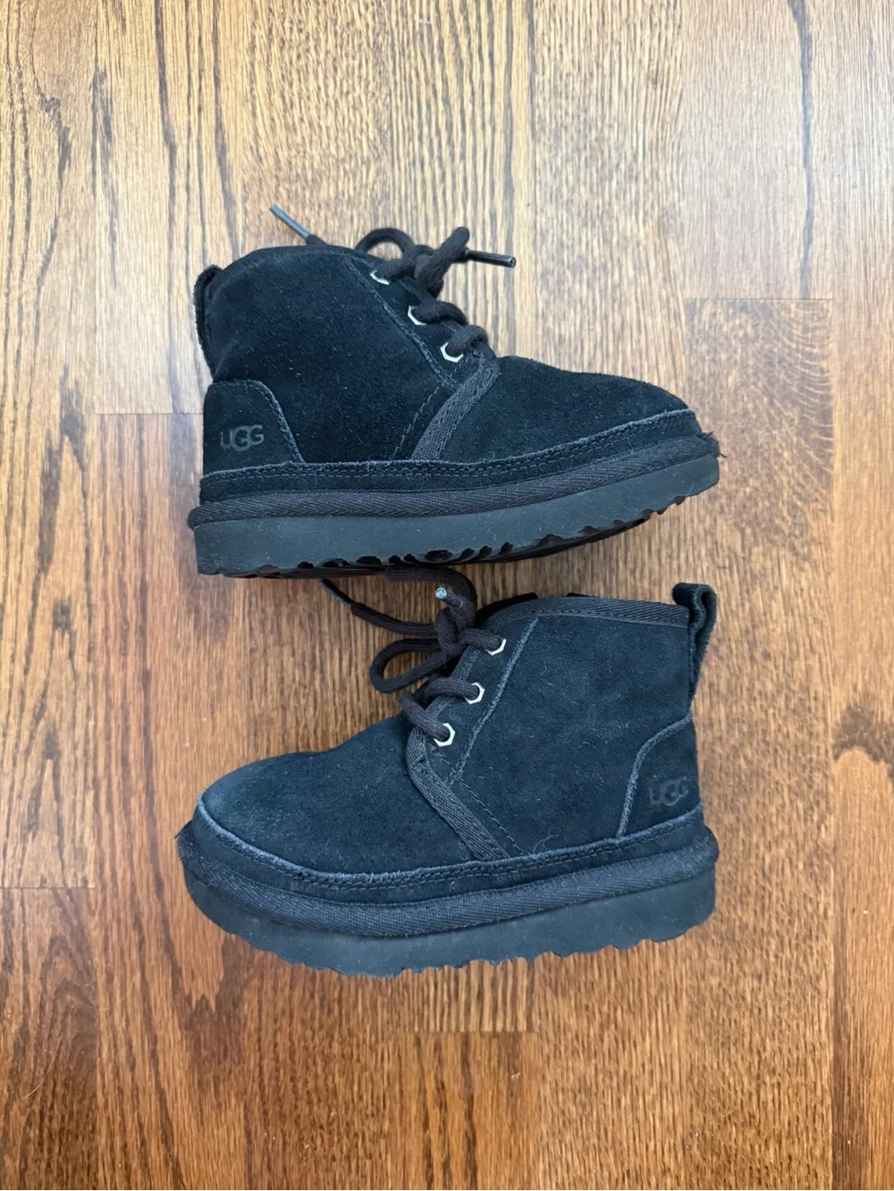 UGG Neumel II Kids Black Lace-Up Cozy Winter Boots